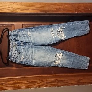 American eagle distressed jeans